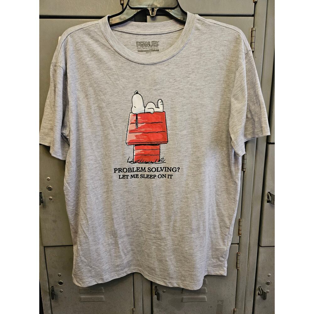Peanuts Snoopy Cute Graphic Short Sleeve Gray Tshirt Ladies Size Medium